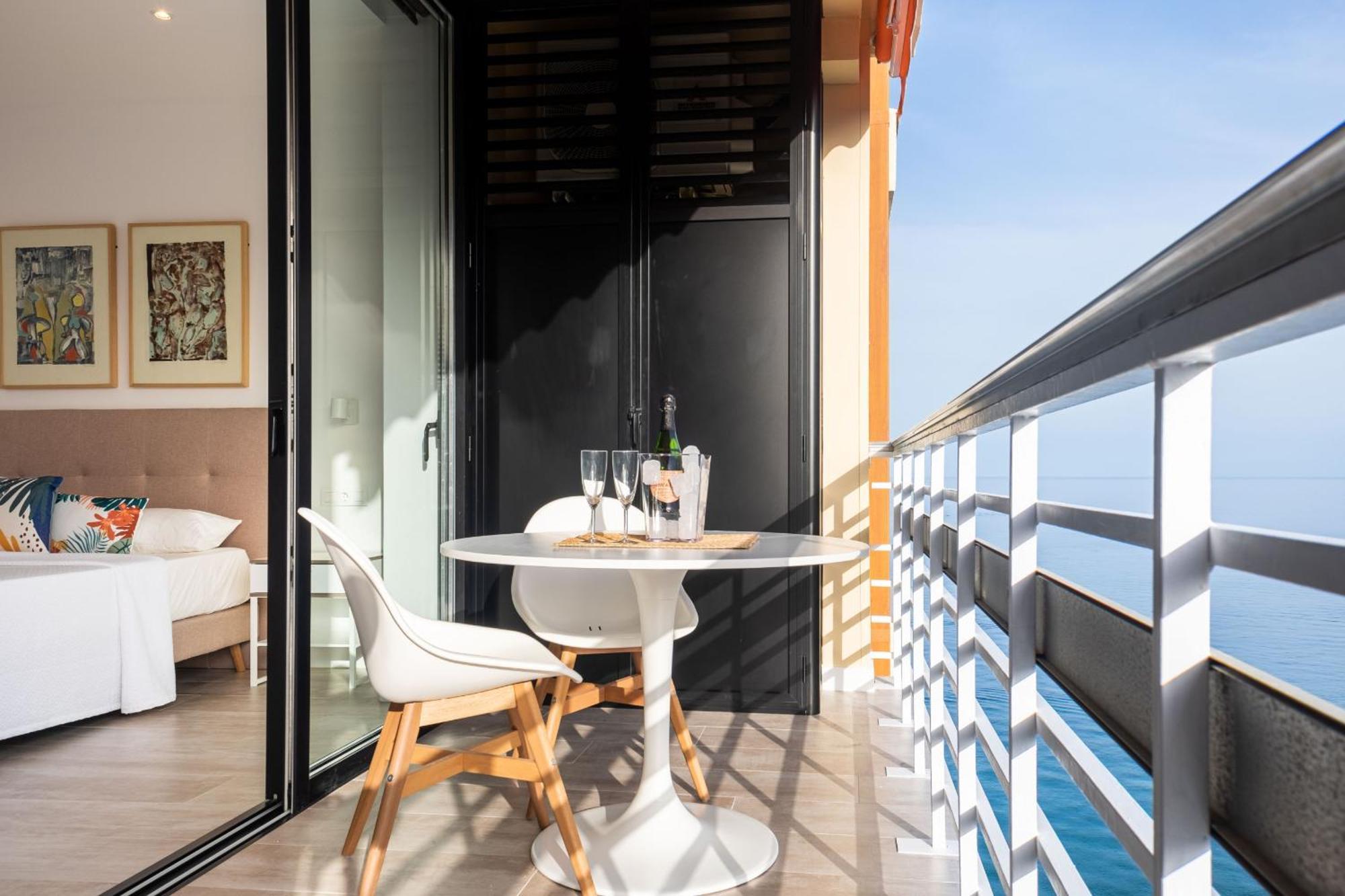Fabuloso Apartamento Con Increibles Vistas Al Mar トレモリノス エクステリア 写真
